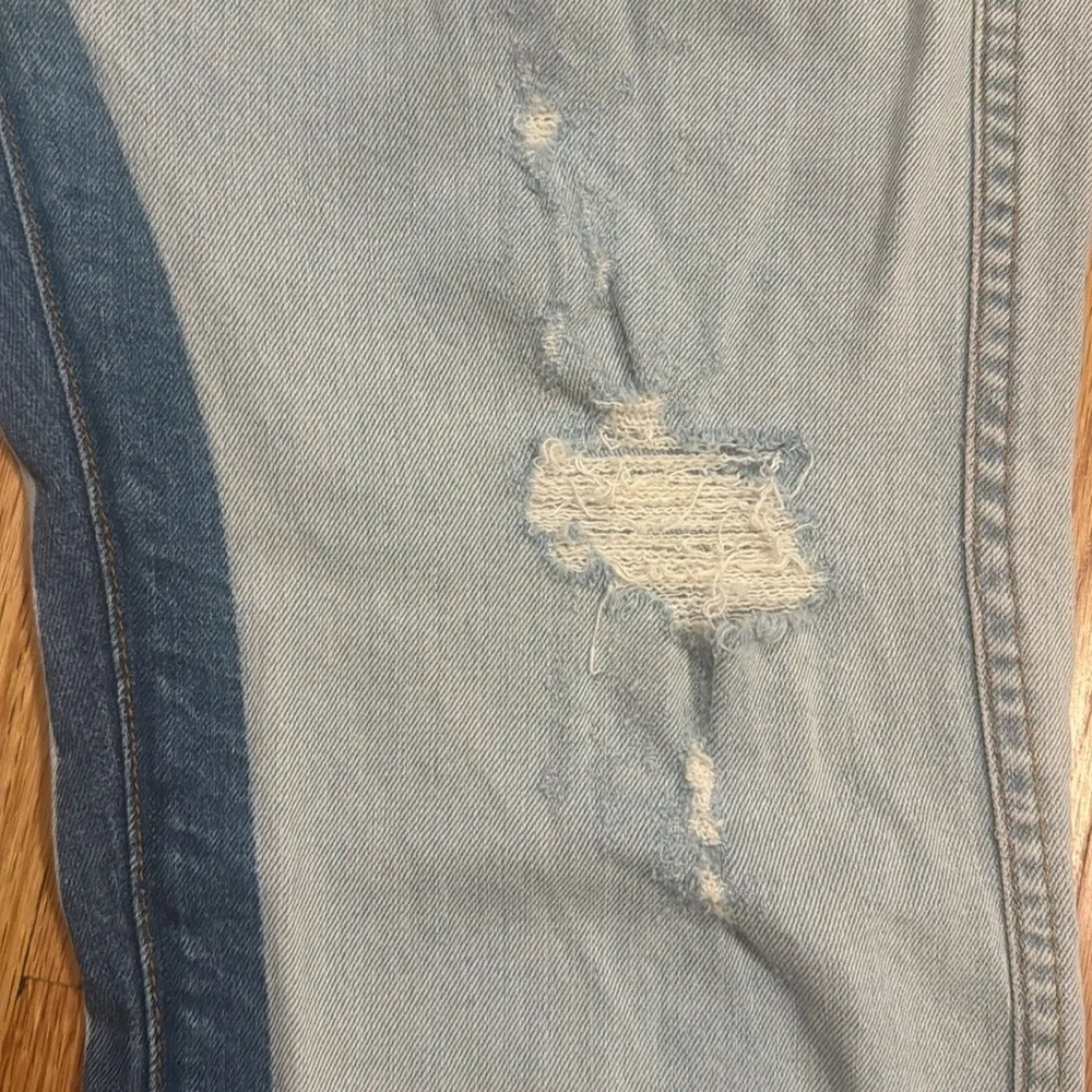 Revice Distressed Star Jeans - Picture 5 of 9